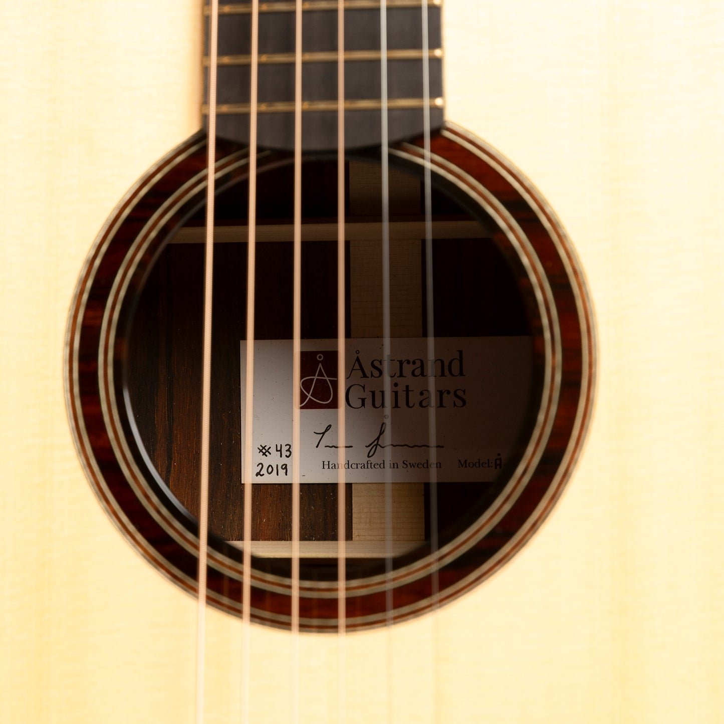 Astrand A-OM in Cocobolo & European Swiss Moon Spruce