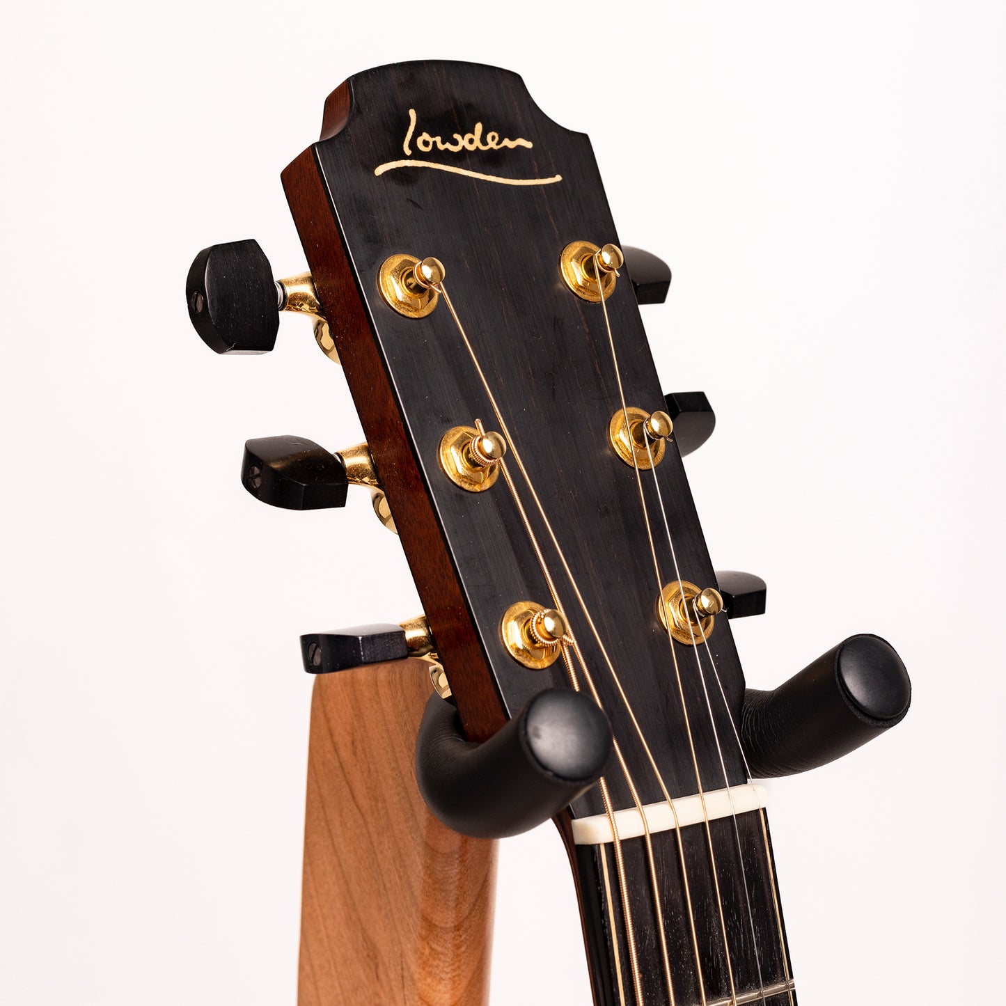 Lowden F-35 in Ancient Cuban Mahogany & Adirondack Spruce
