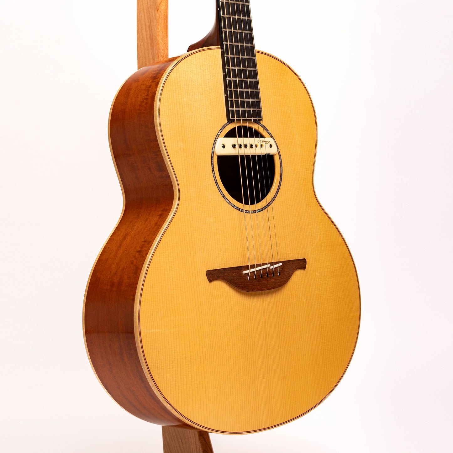 Lowden F-35 in Ancient Cuban Mahogany & Adirondack Spruce