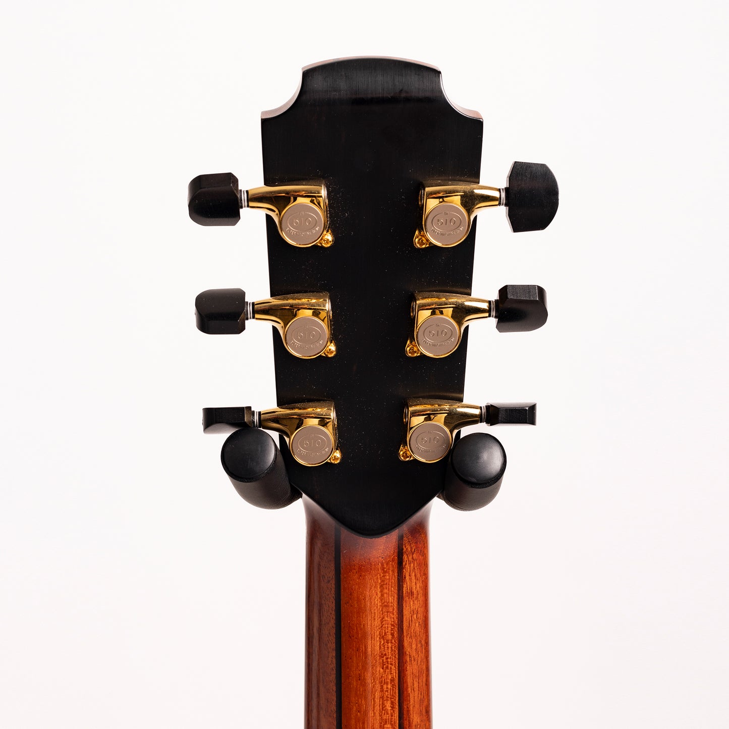 Lowden F-35 in Ancient Cuban Mahogany & Adirondack Spruce