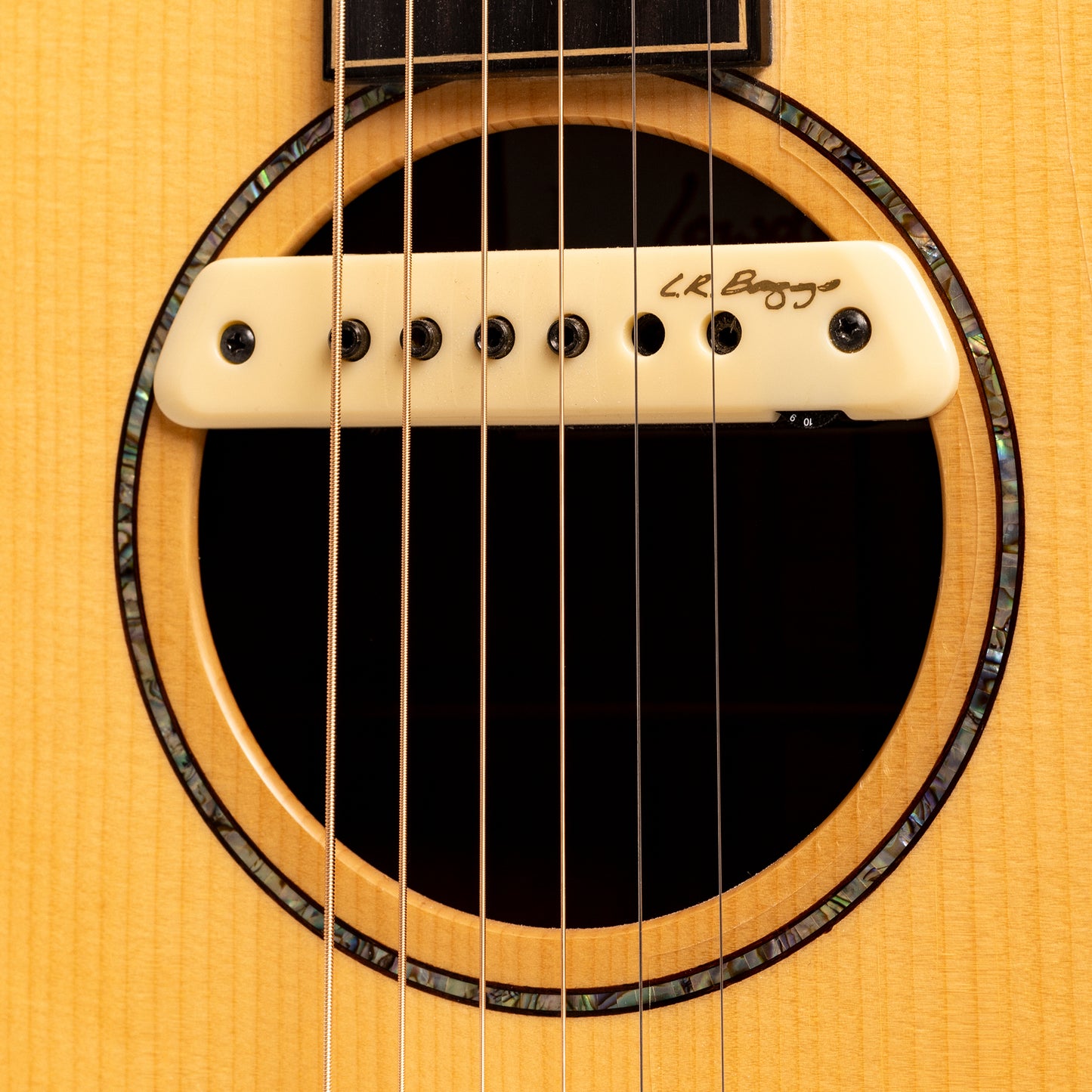 Lowden F-35 in Ancient Cuban Mahogany & Adirondack Spruce