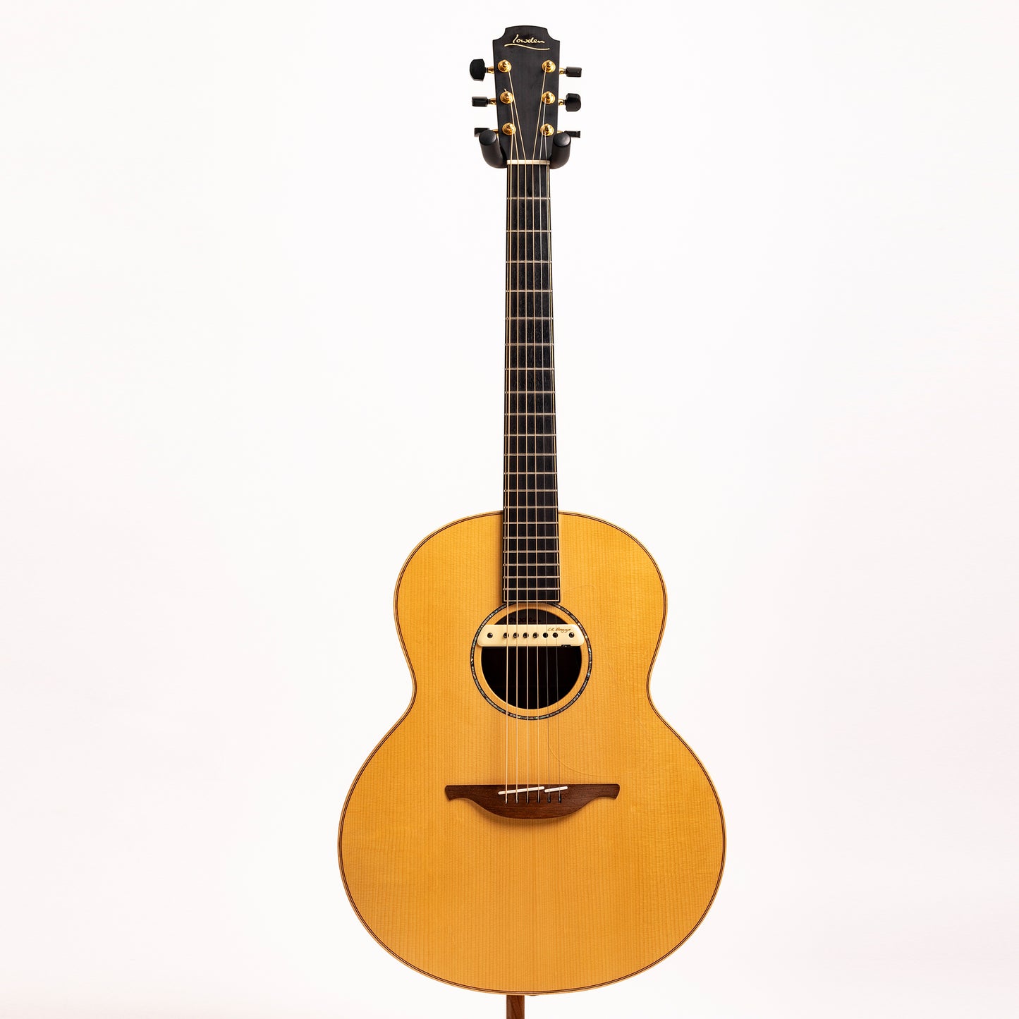 Lowden F-35 in Ancient Cuban Mahogany & Adirondack Spruce