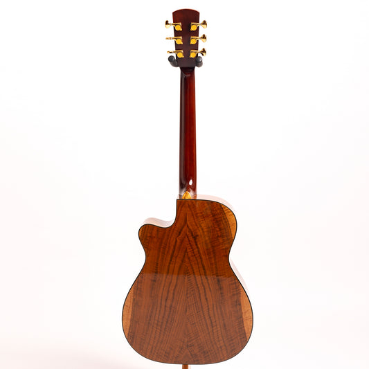 McElroy 000 in Flamed Walnut & Bearclaw Sitka Spruce