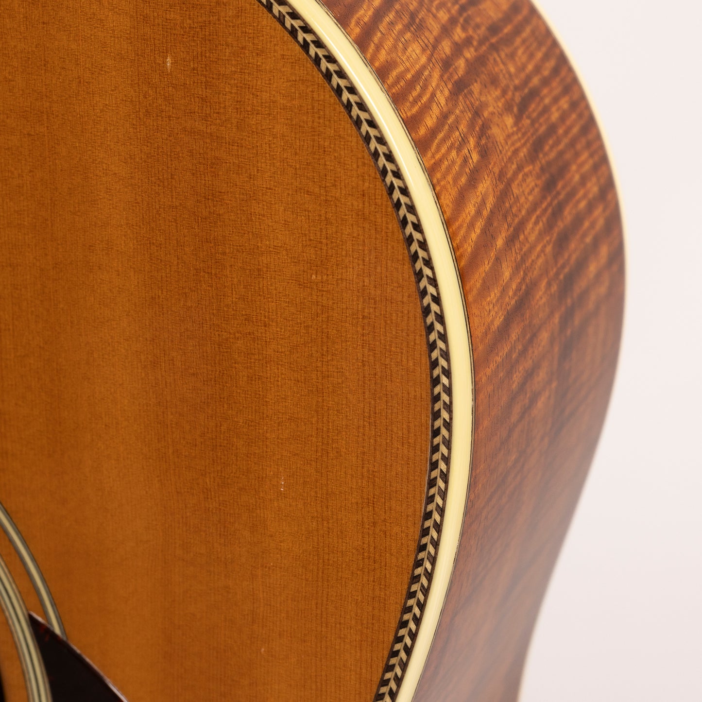 Santa Cruz 000 in Koa & Sitka Spruce