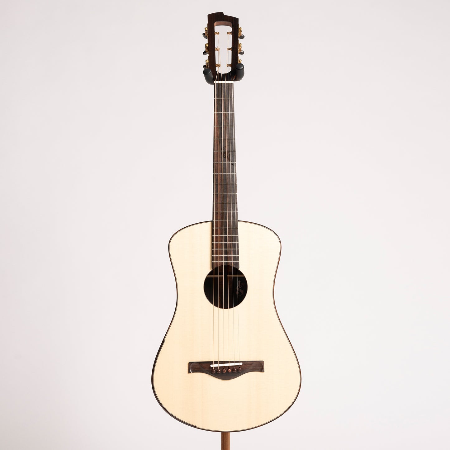 Tom Sands Model XS in Brazilian Rosewood & Special Reserve German Spruce