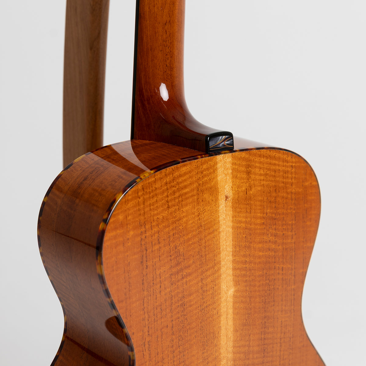 Baranik 00 in Fiddleback Mahogany & Adirondack Spruce