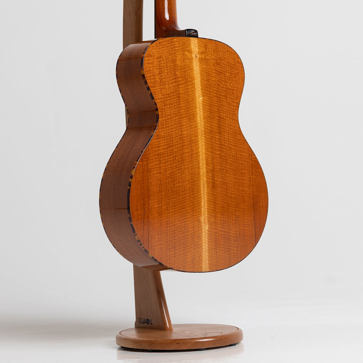Baranik 00 in Fiddleback Mahogany & Adirondack Spruce