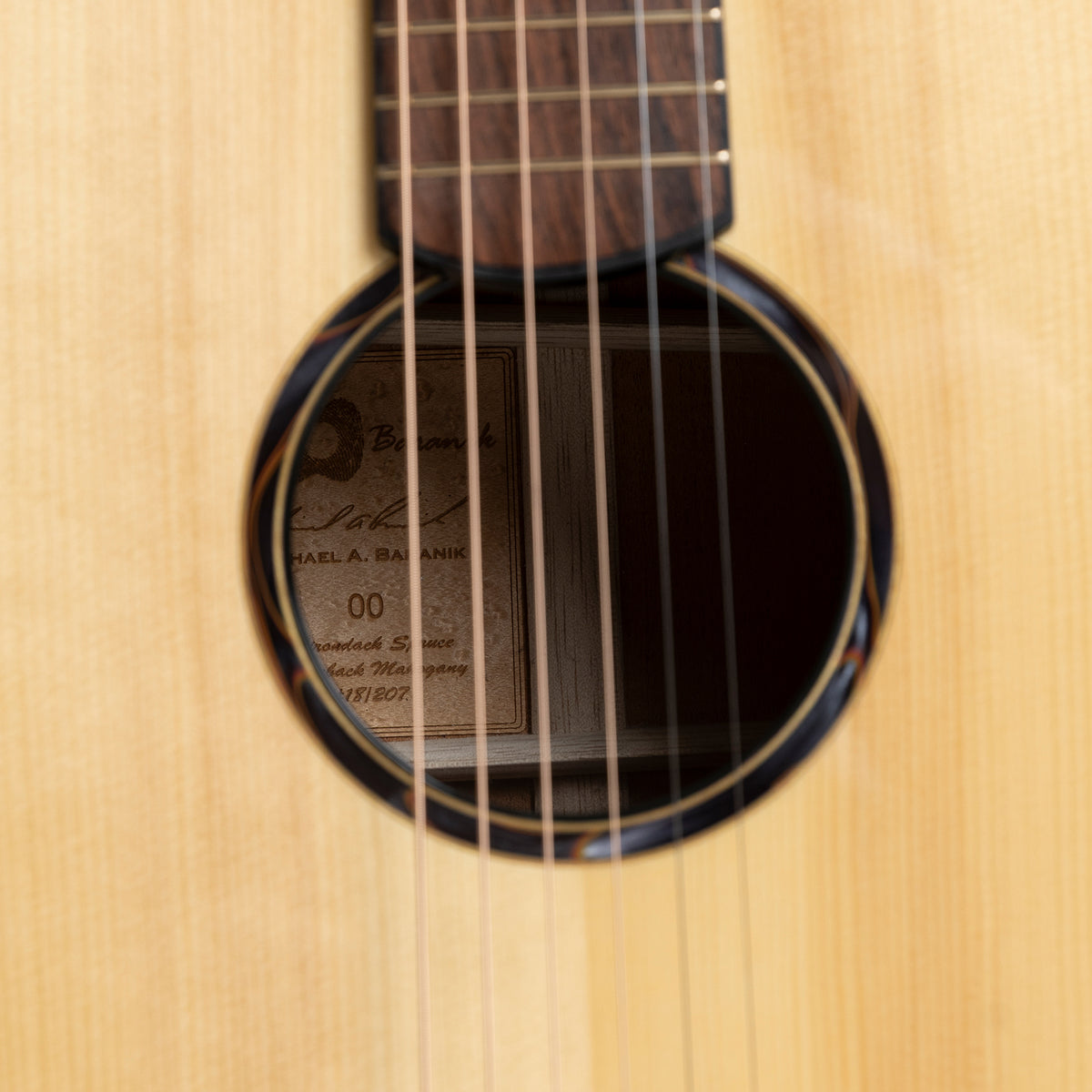 Baranik 00 in Fiddleback Mahogany & Adirondack Spruce