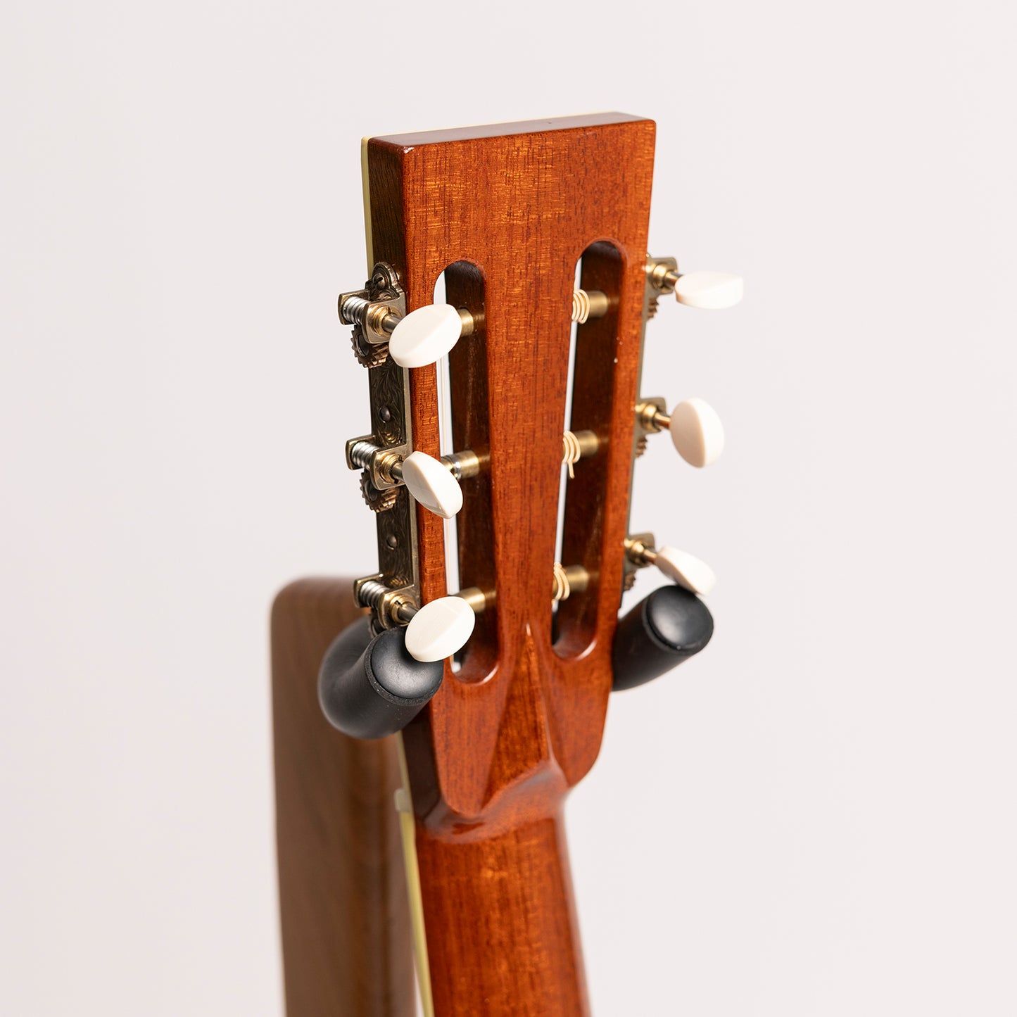 Bown Model 0 in Brazilian Rosewood & Sitka Spruce