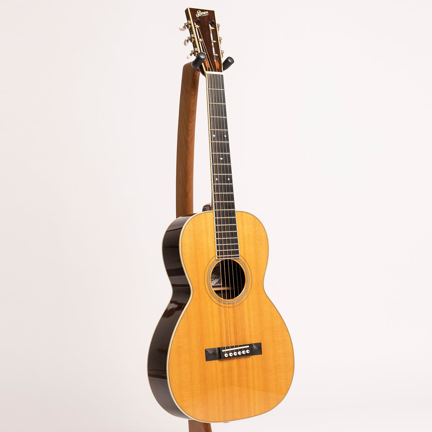 Bown Model 0 in Brazilian Rosewood & Sitka Spruce