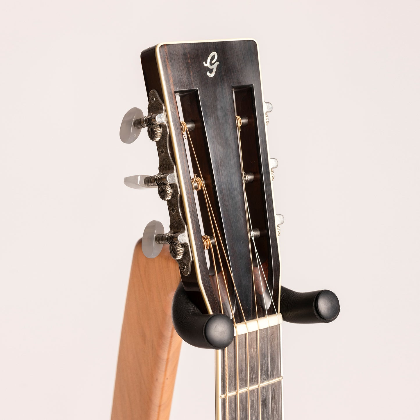 Dave Gregory Custom Model in Pearwood & Spruce