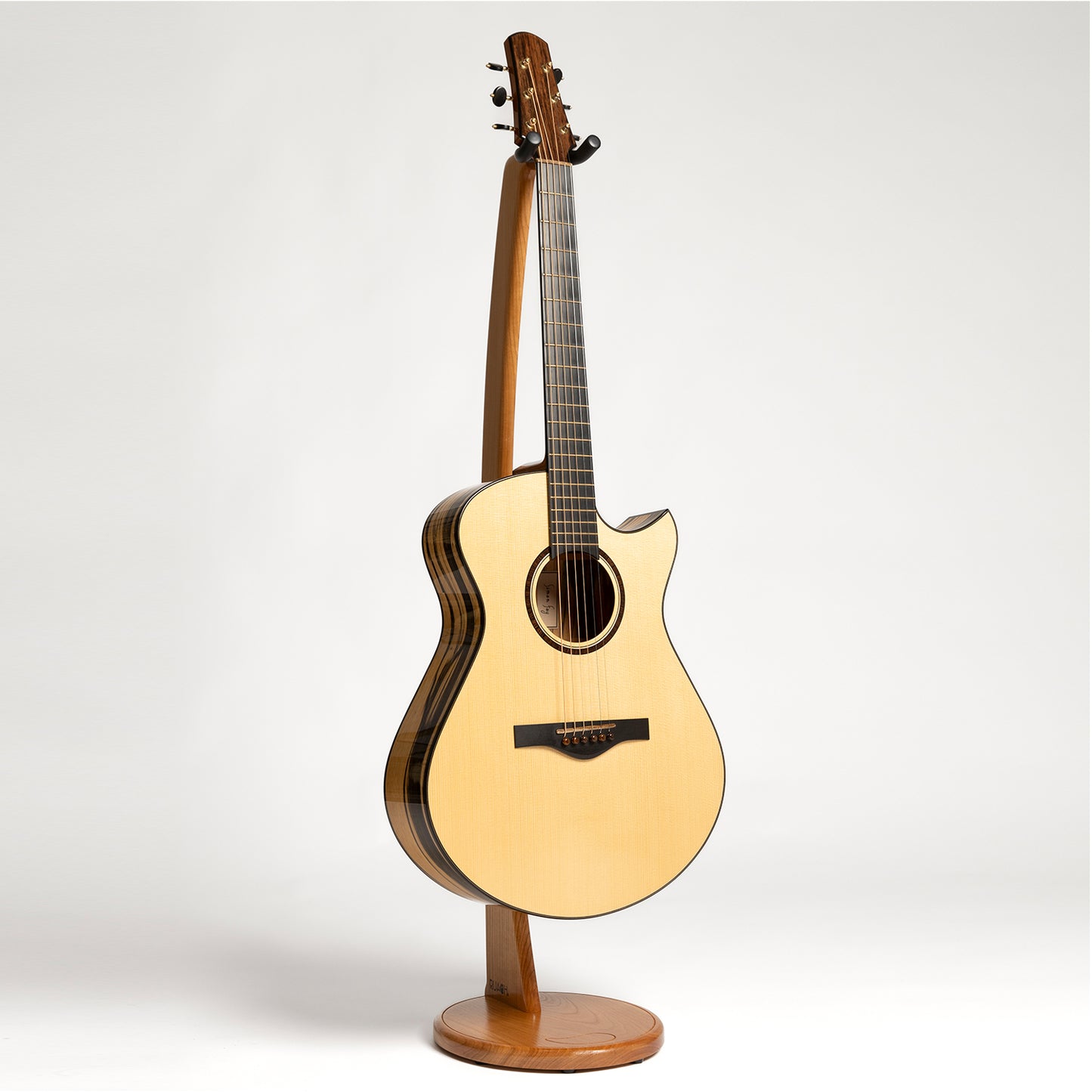 Simon Fay Model 1 in Mun Ebony & Master Grade Engelmann Spruce