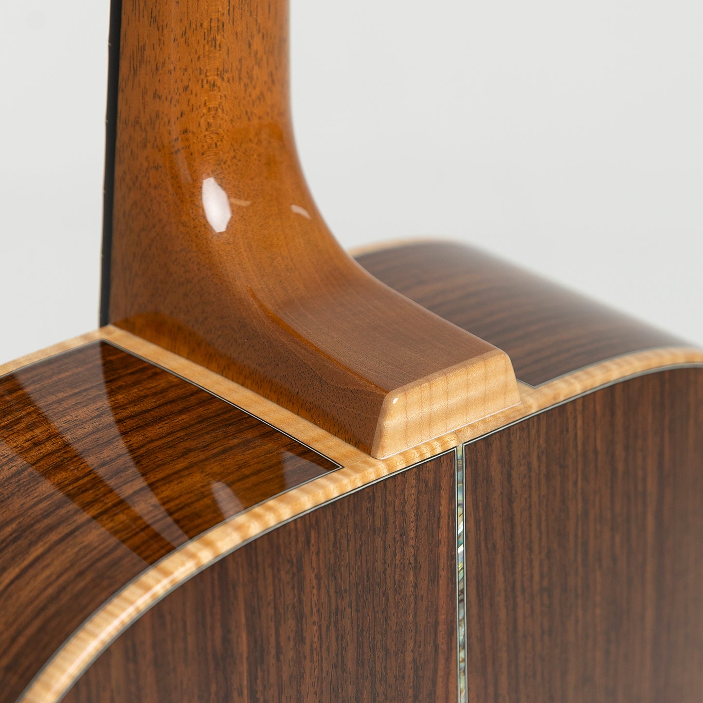 Froggy Bottom D14 Deluxe in Indian Rosewood & Adirondack Spruce