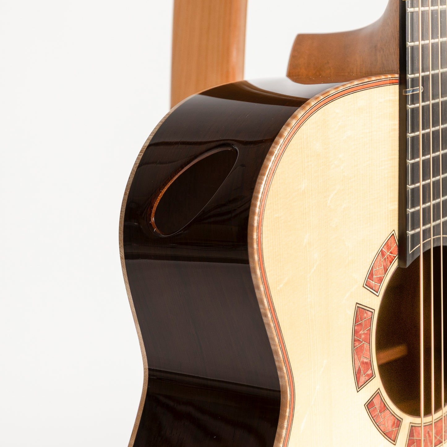 Hozen Blue Label MD Cutaway Fan Fret in Madagascan Rosewood & Torrefied Swiss Moon Spruce