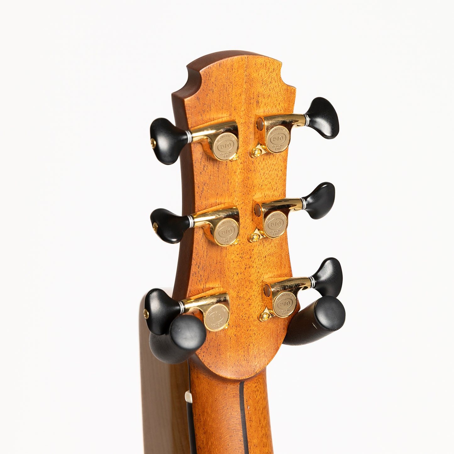Hozen Blue Label MD Cutaway Fan Fret in Madagascan Rosewood & Torrefied Swiss Moon Spruce