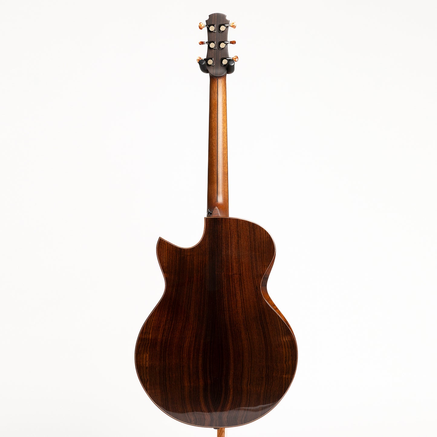Hozen Blue Label SJ Cutaway in Indian Rosewood & Golden Torrefied Adirondack Spruce