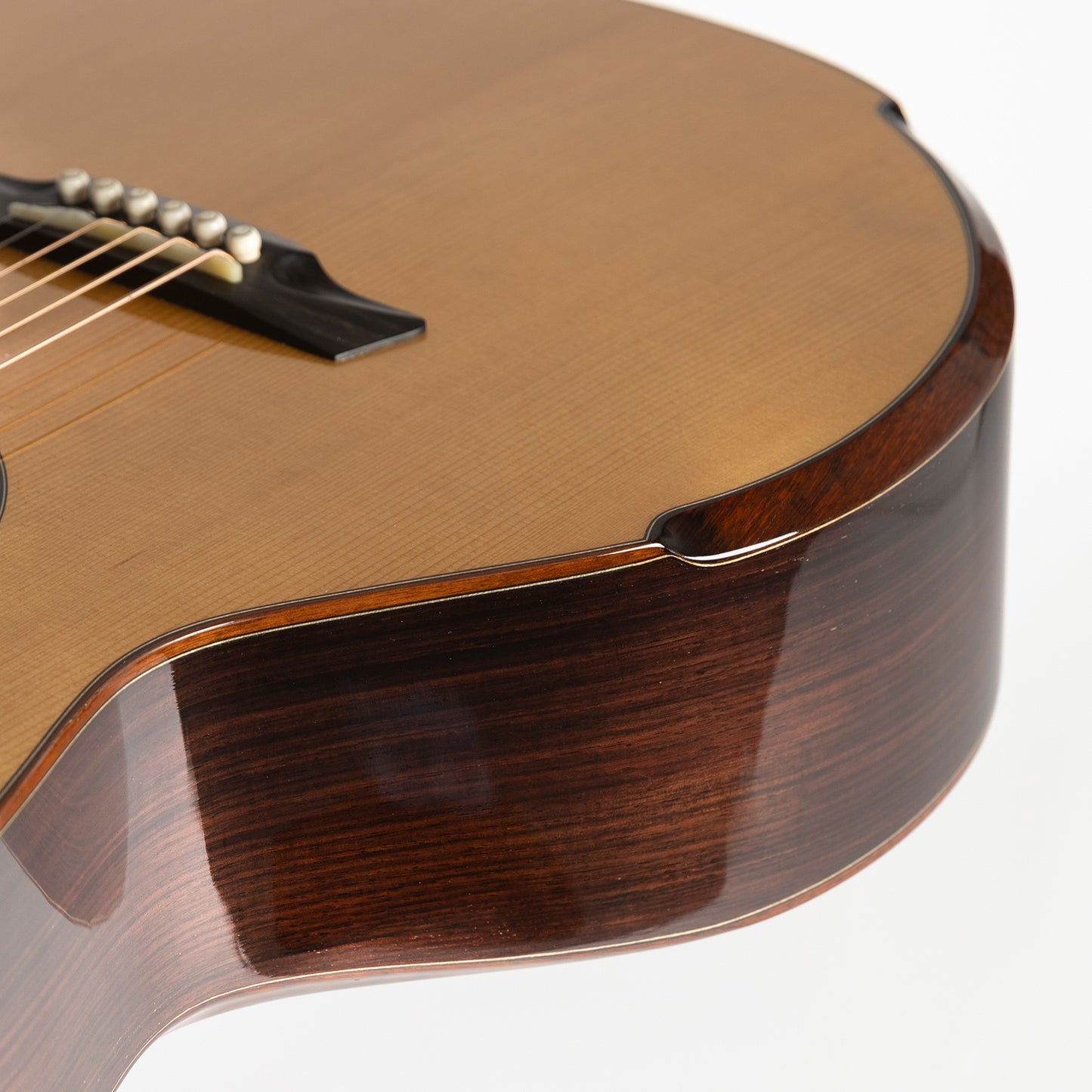 Hozen Blue Label SJ Cutaway in Indian Rosewood & Golden Torrefied Adirondack Spruce