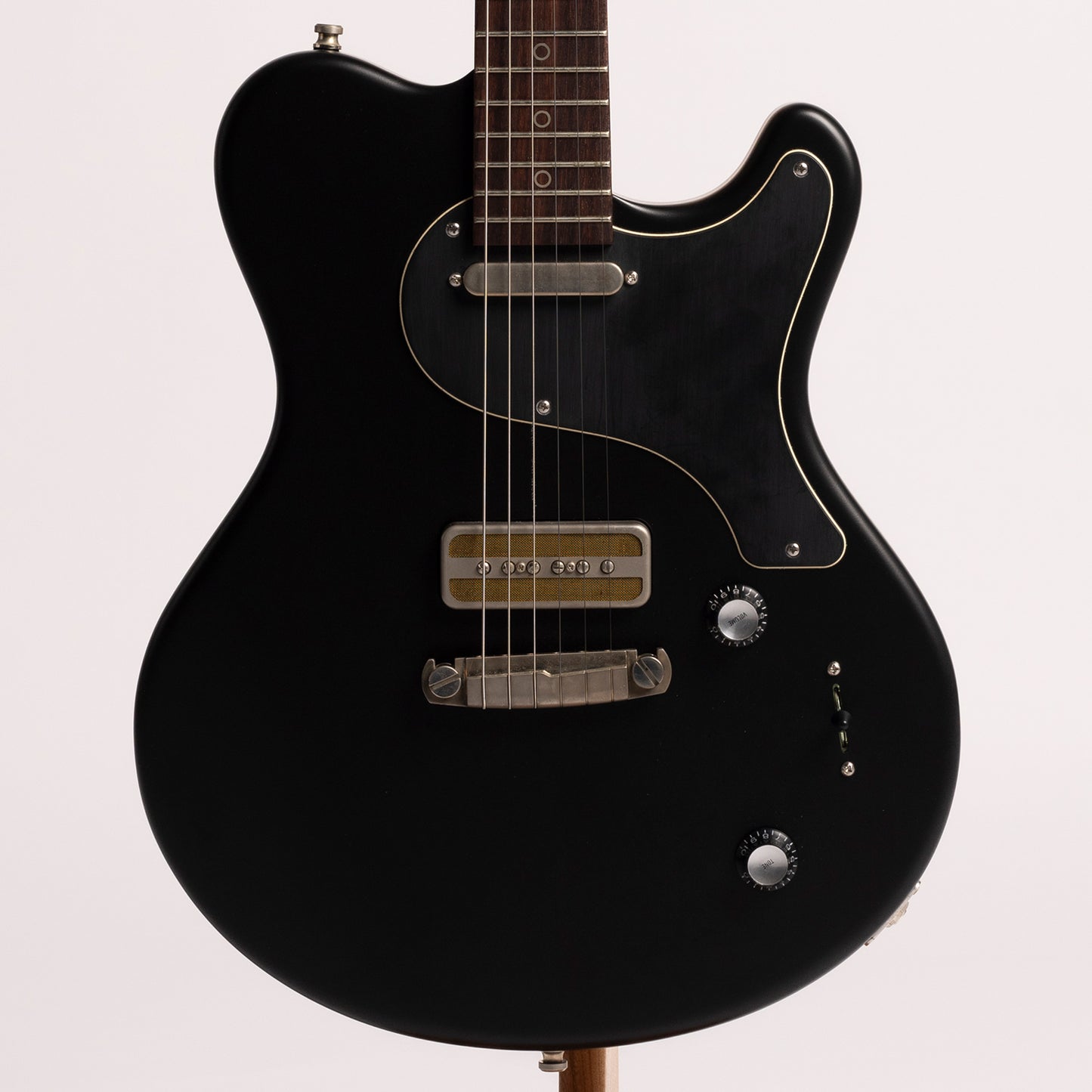 Nik Huber Piet in Onyx Black