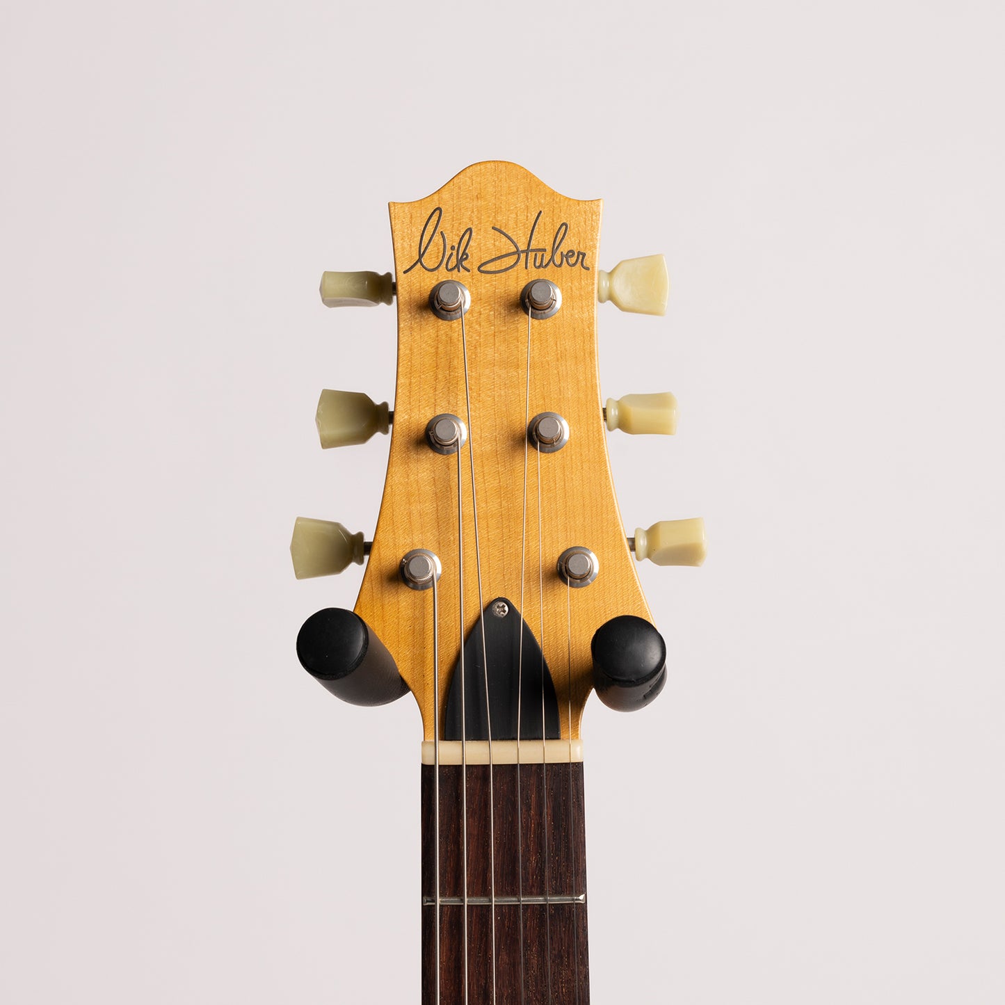 Nik Huber Piet in Onyx Black