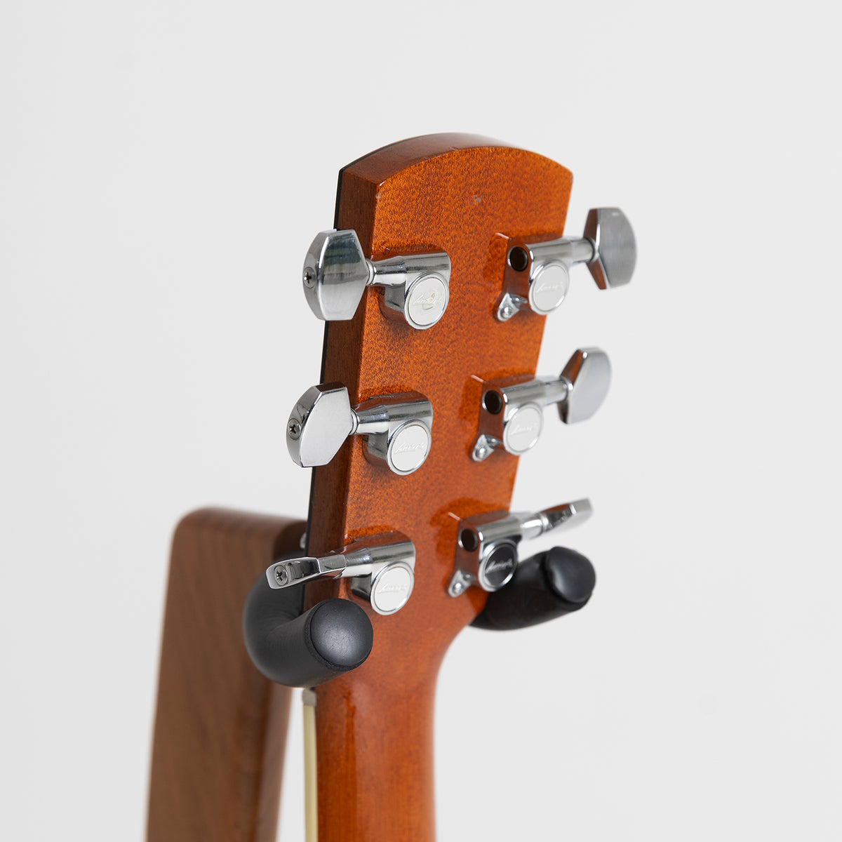 Larivee Artist Series OM-09 in Indian Rosewood & Sitka Spruce