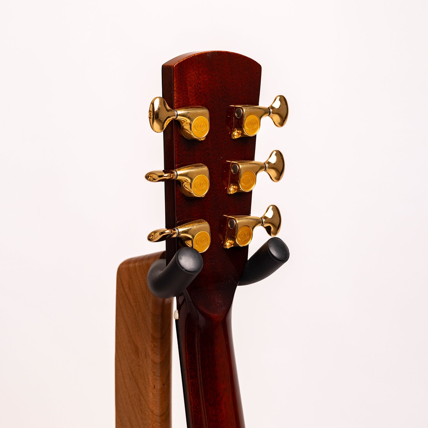 McElroy 000 in Flamed Walnut & Bearclaw Sitka Spruce