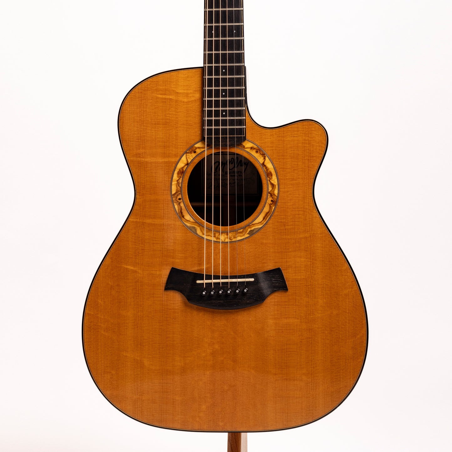 McElroy 000 in Flamed Walnut & Bearclaw Sitka Spruce