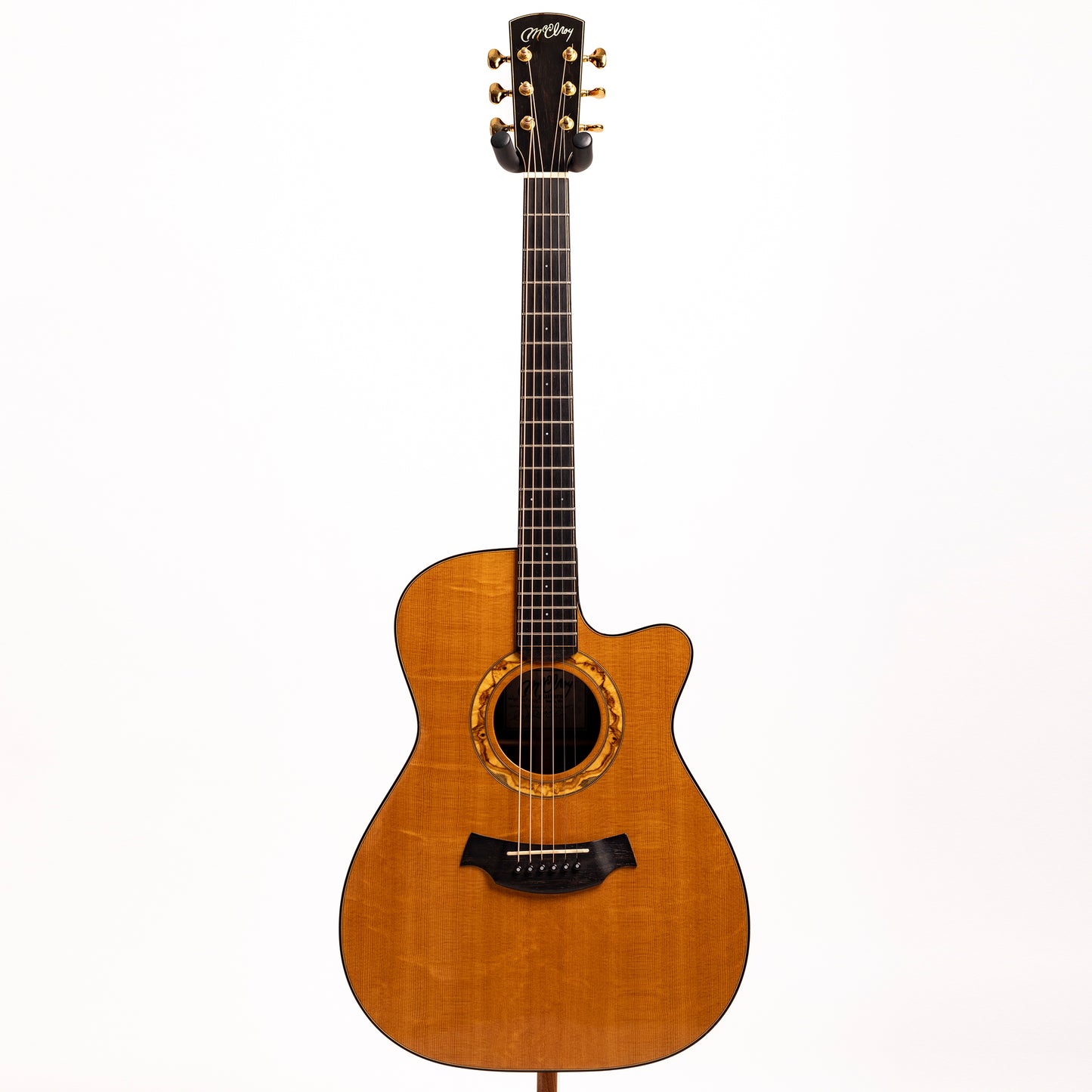 McElroy 000 in Flamed Walnut & Bearclaw Sitka Spruce