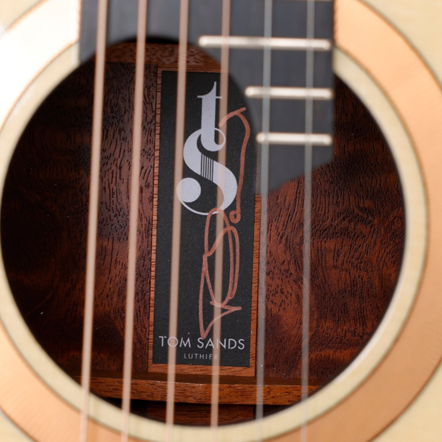 Tom Sands Model M ‘Lady Triệu ‘ in ‘The Tree’ Mahogany & Swiss Moon Spruce