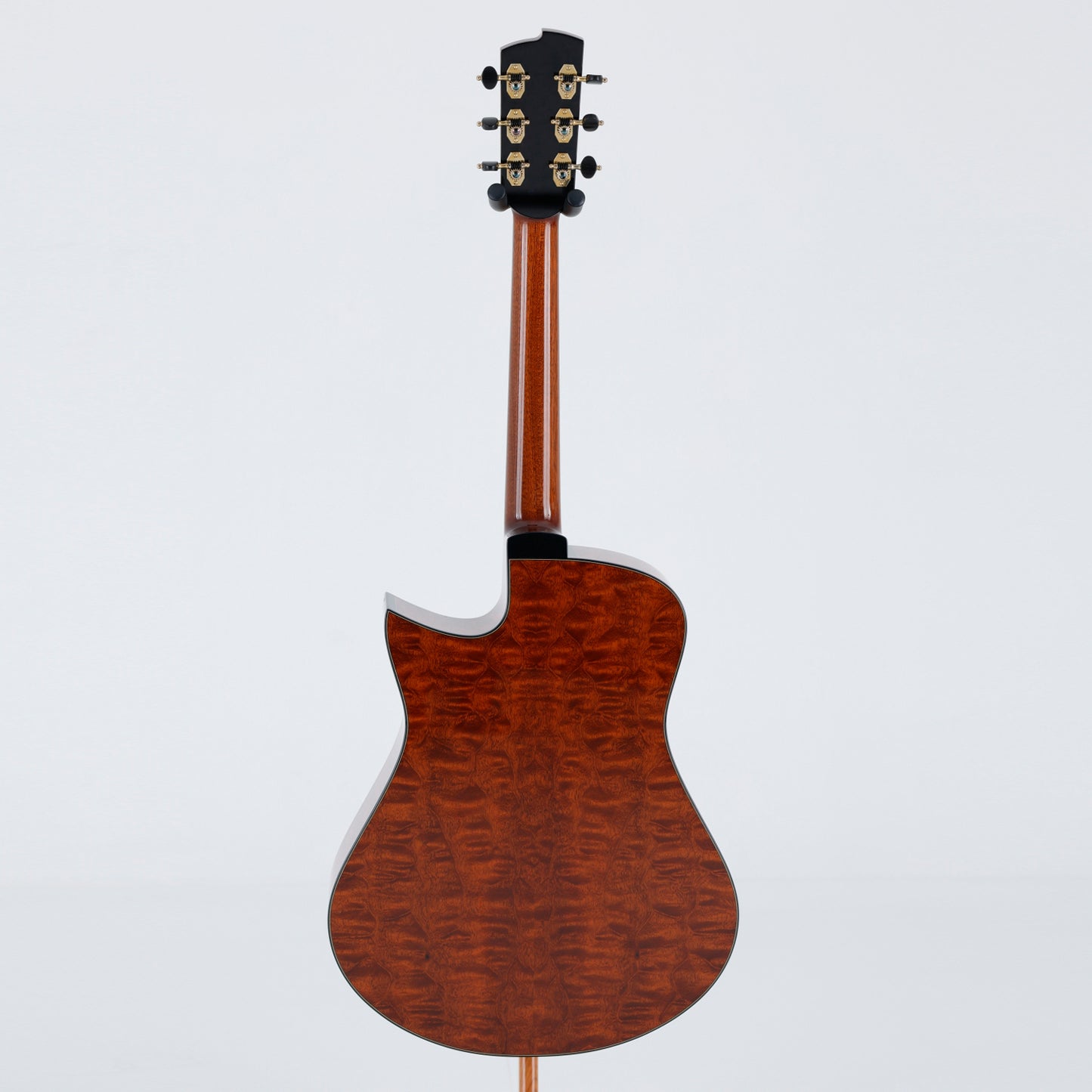Tom Sands Model M ‘Lady Triệu ‘ in ‘The Tree’ Mahogany & Swiss Moon Spruce