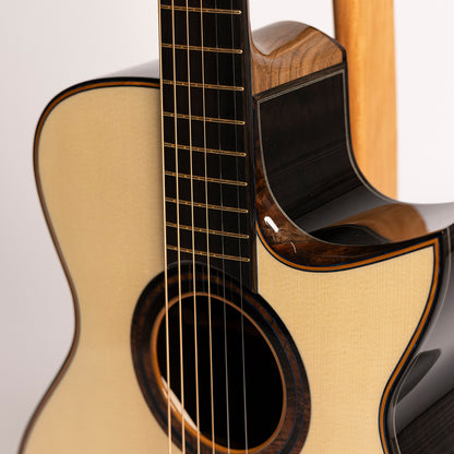 Taran 'Taran Mhor' 12-Fret in Master Grade African Blackwood & Master Grade Italian Spruce