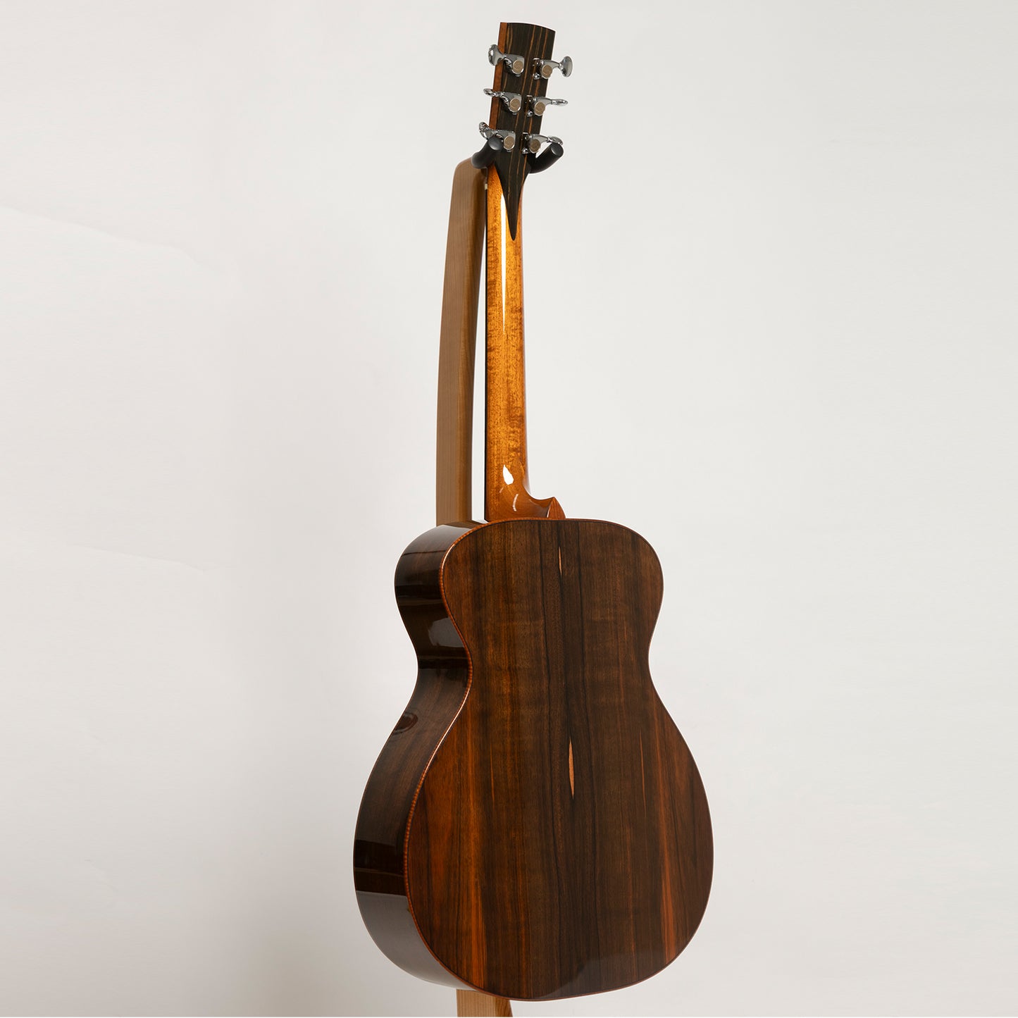 Taran Tirga Beag in Malaysian Blackwood & European Spruce