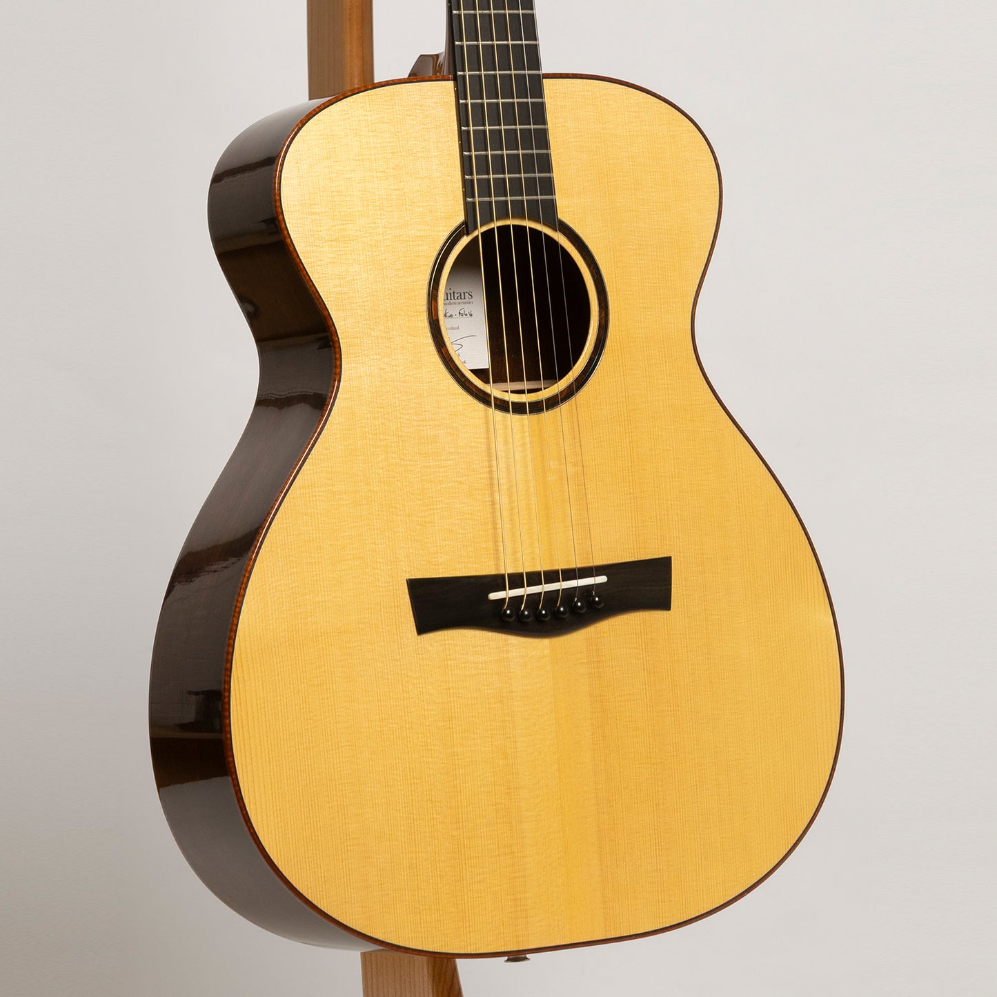 Taran Tirga Beag in Malaysian Blackwood & European Spruce