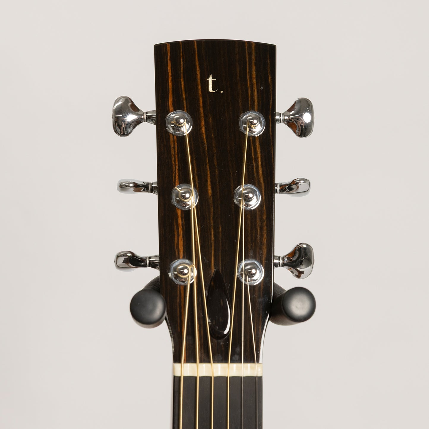 Taran Tirga Beag in Malaysian Blackwood & European Spruce