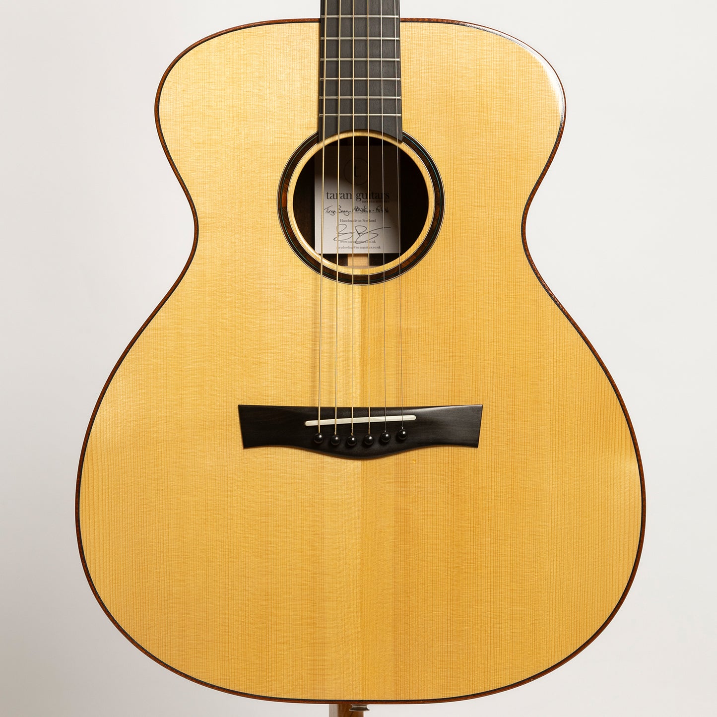 Taran Tirga Beag in Malaysian Blackwood & European Spruce