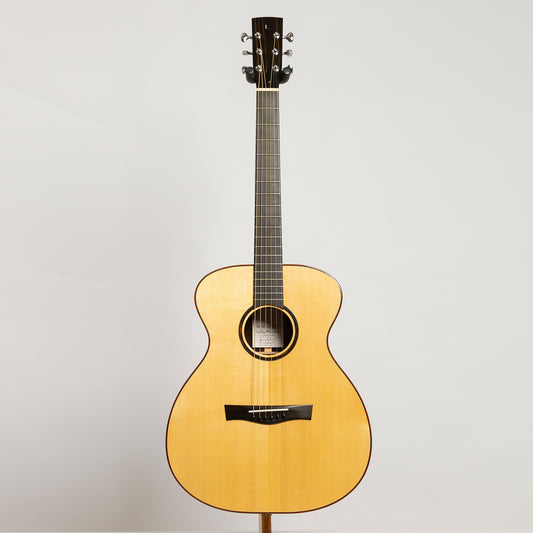 Taran Tirga Beag in Malaysian Blackwood & European Spruce