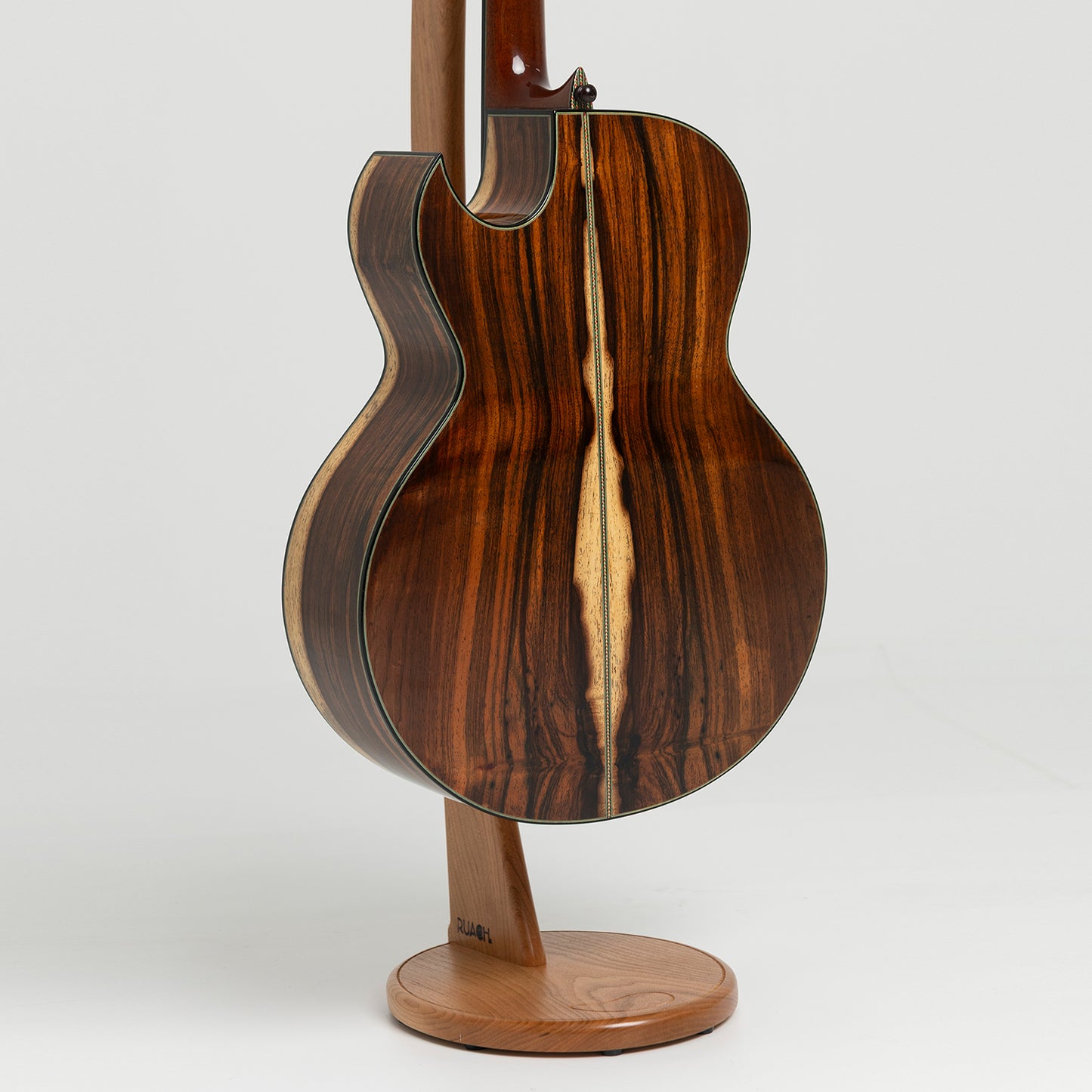 Maingard OMC in Brazilian Rosewood & Sitka Spruce