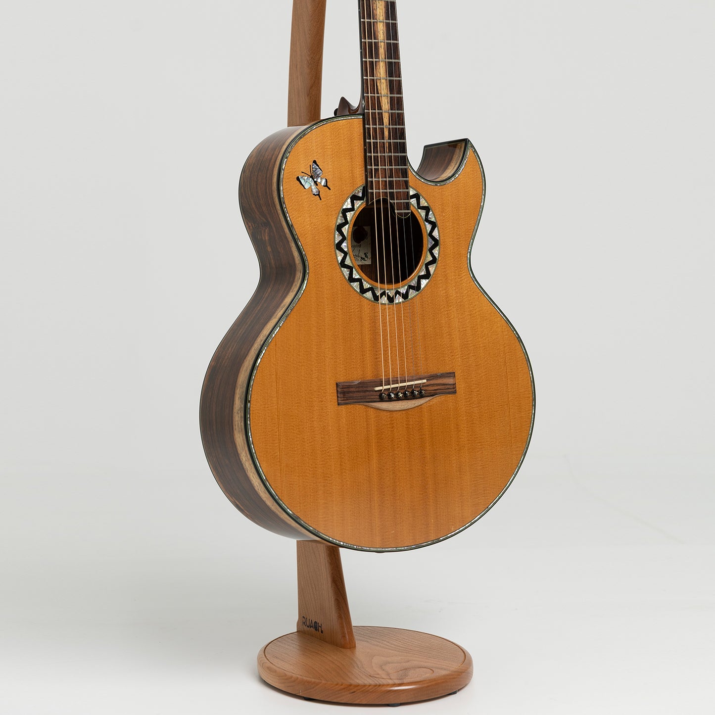 Maingard OMC in Brazilian Rosewood & Sitka Spruce